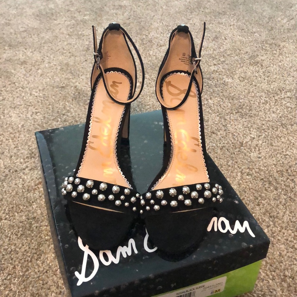 Heels - Picture 3 of 8